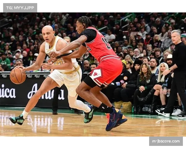 公牛公布对阵凯尔特人首发：西蒙斯艾维帕威布泽利斯亚布塞莱