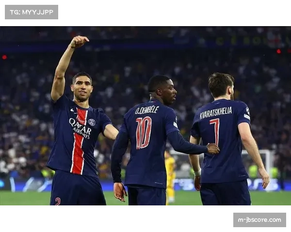 半场战报：巴黎2-0马赛，登贝莱梅开二度，巴尔科拉中柱