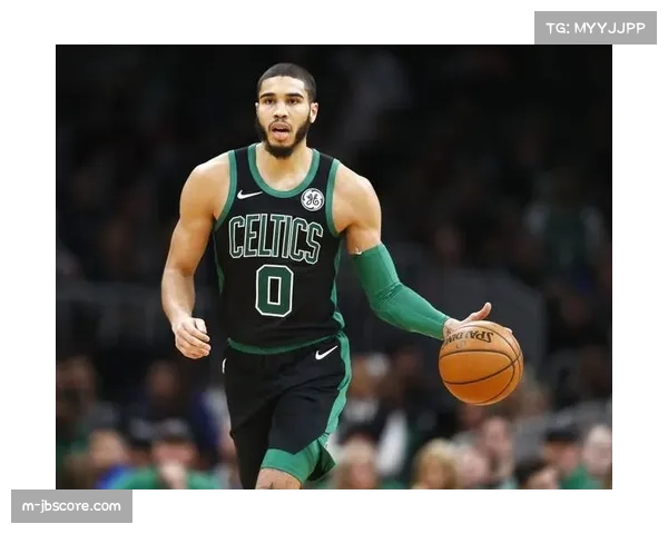 杰森·塔图姆谈论作为父亲对其领导方式的影响